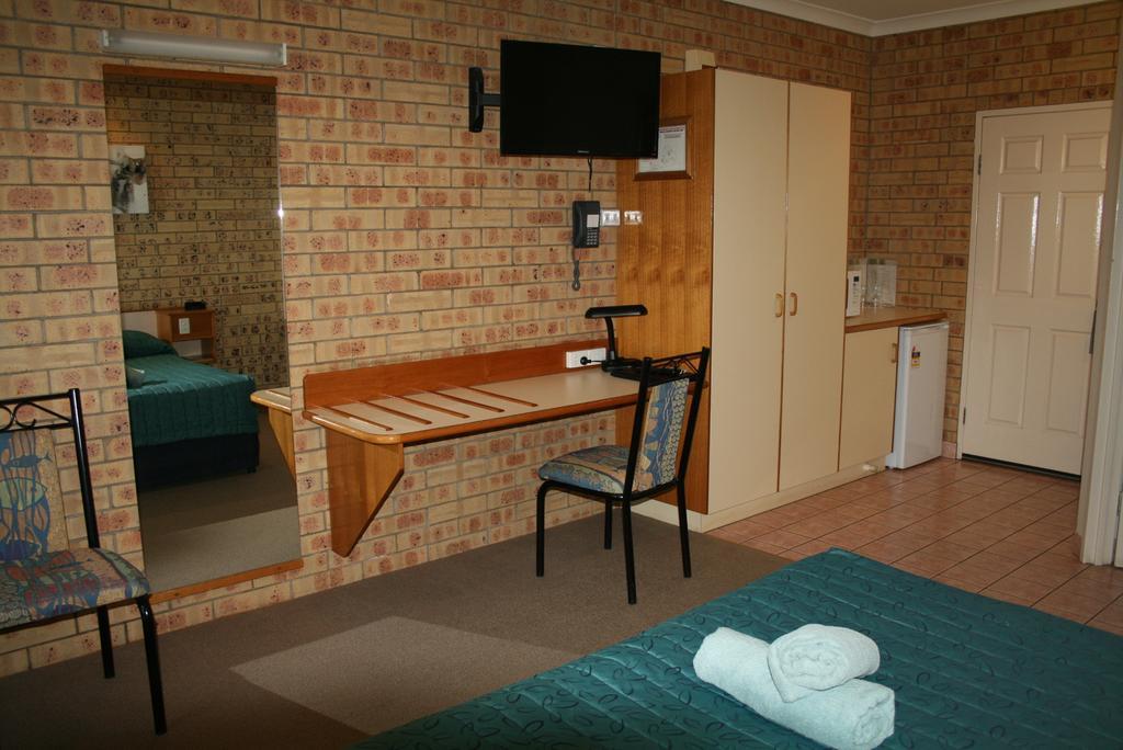 Mulga Country Motor Inn Charleville Pokój zdjęcie