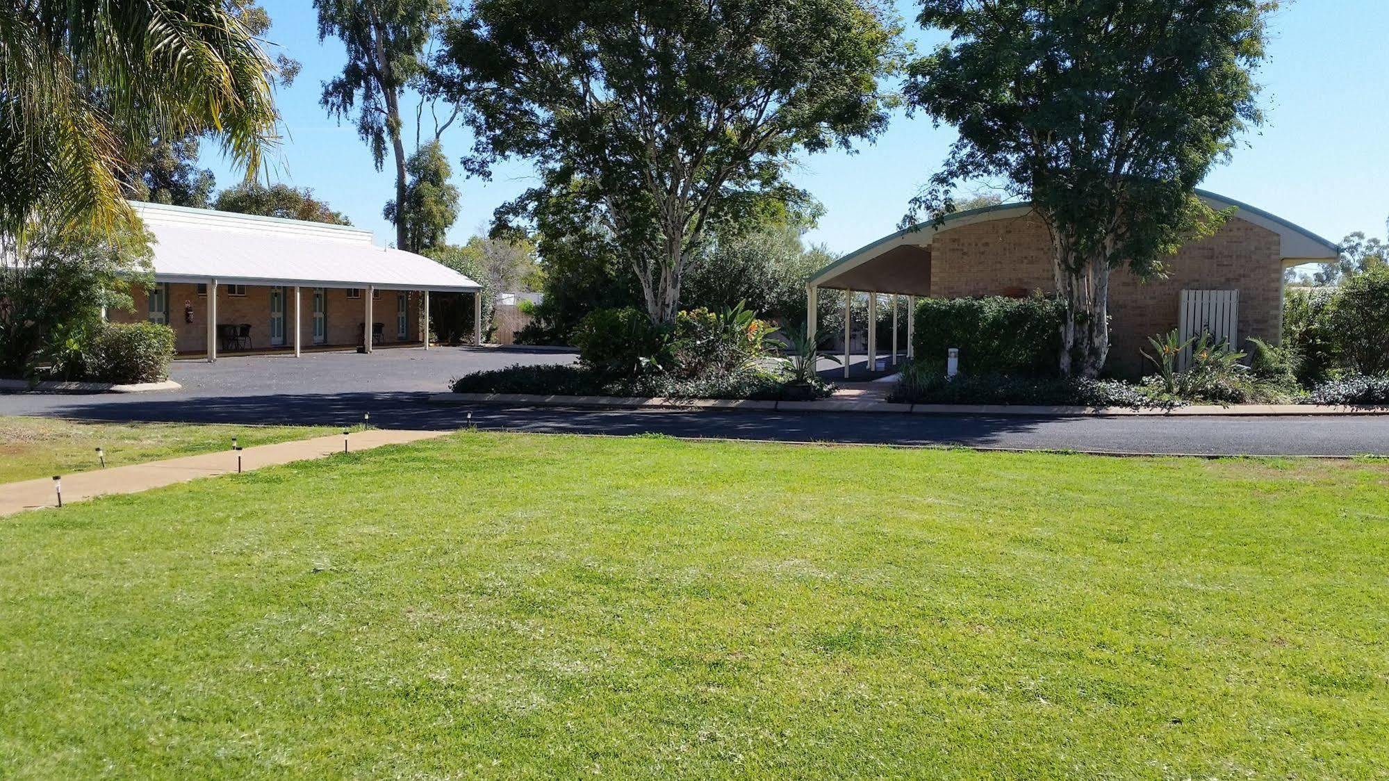 Mulga Country Motor Inn Charleville Zewnętrze zdjęcie